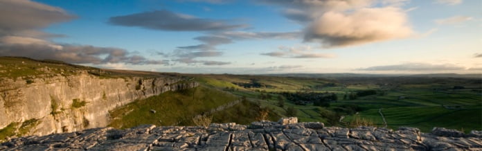  Malham Cove, Yorkshire Dales National Park, North Yorkshire, England